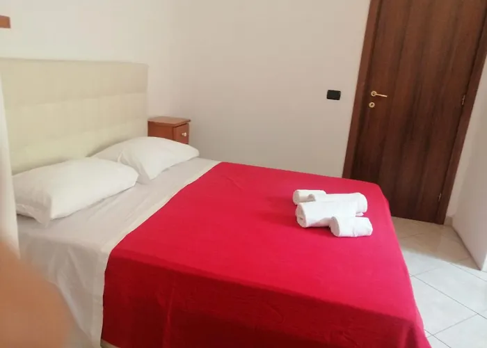 Apartment In Front Of The Train Station! Florence
